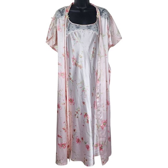 Oscar de la Renta Other - Oscar de la Renta Pink Label Peignoir Set S/M Soft Pink Floral Rosette Detail